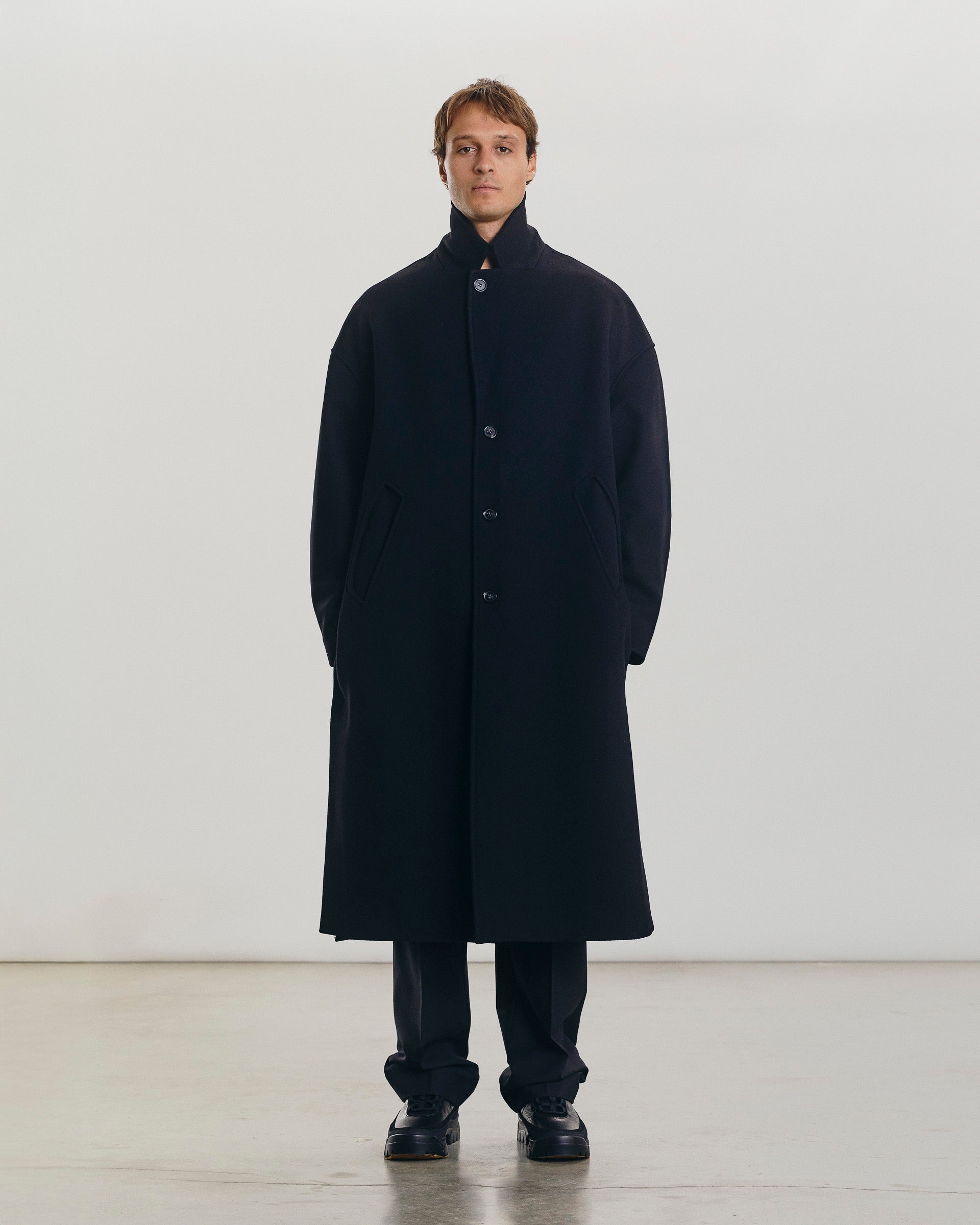 Coltesse / Fenté Coat 125 ウールコート サイドスリット Coat Fenté 125 - Black - AW25 – COLTESSE