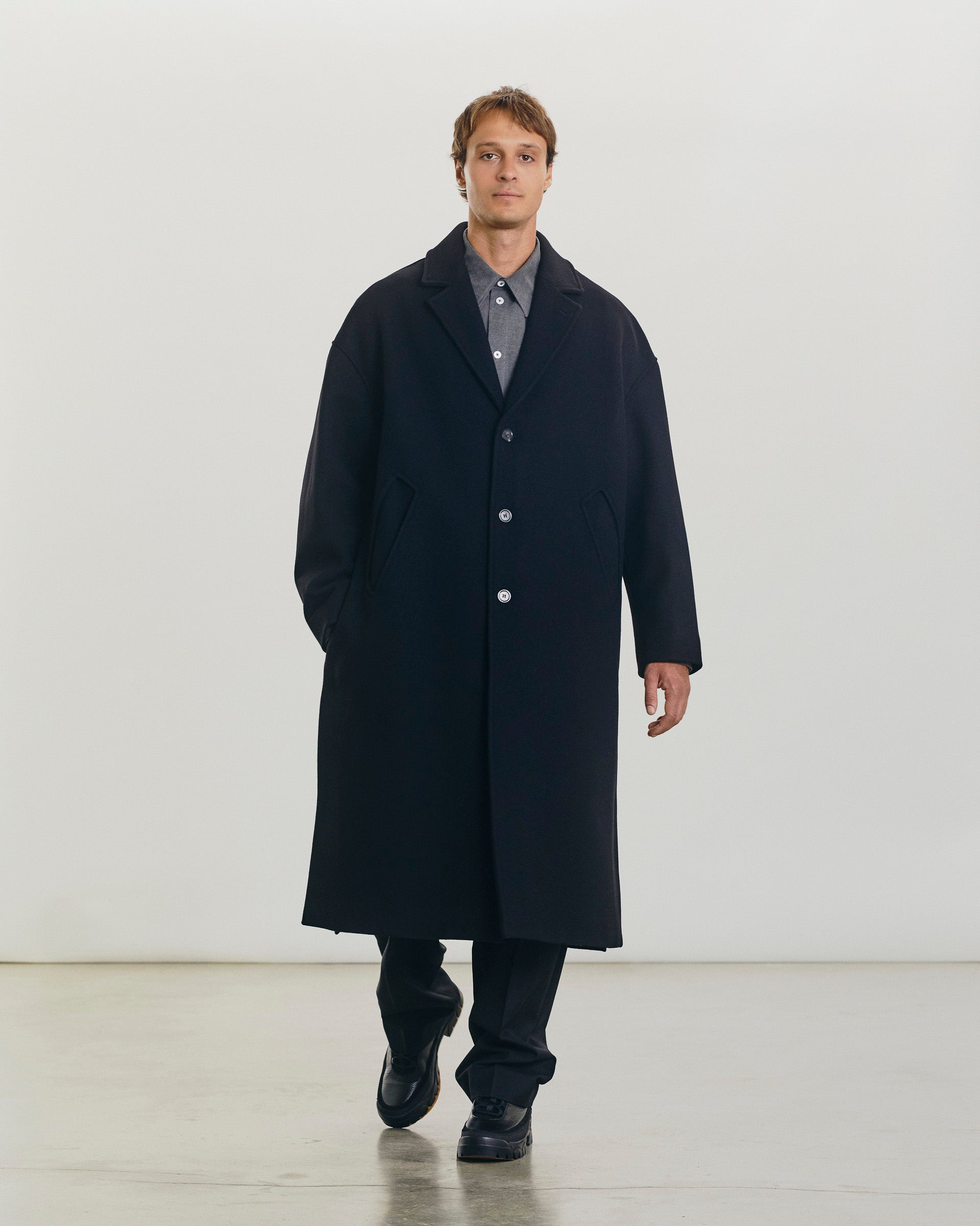 Coltesse / Fenté Coat 125 ウールコート サイドスリット Coat Fenté 125 - Dark Navy - AW25 – COLTESSE